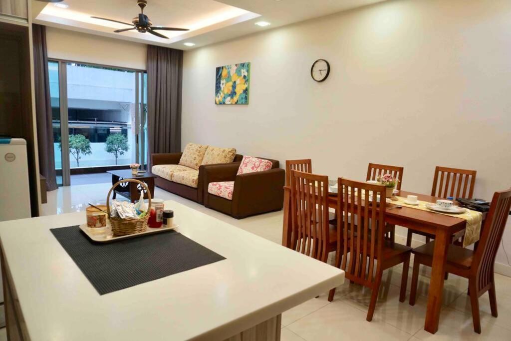 Condo In Imago Mall 亚庇最大商场imago楼里公寓 코타키나발루에서가장큰쇼핑센터아파트 المظهر الخارجي الصورة